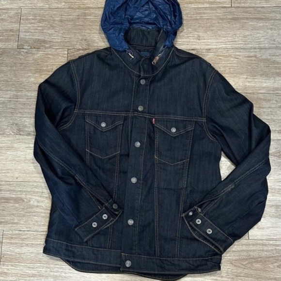 Levi's Men's Dark Blue Denim Jacket - Picture 2 of 7